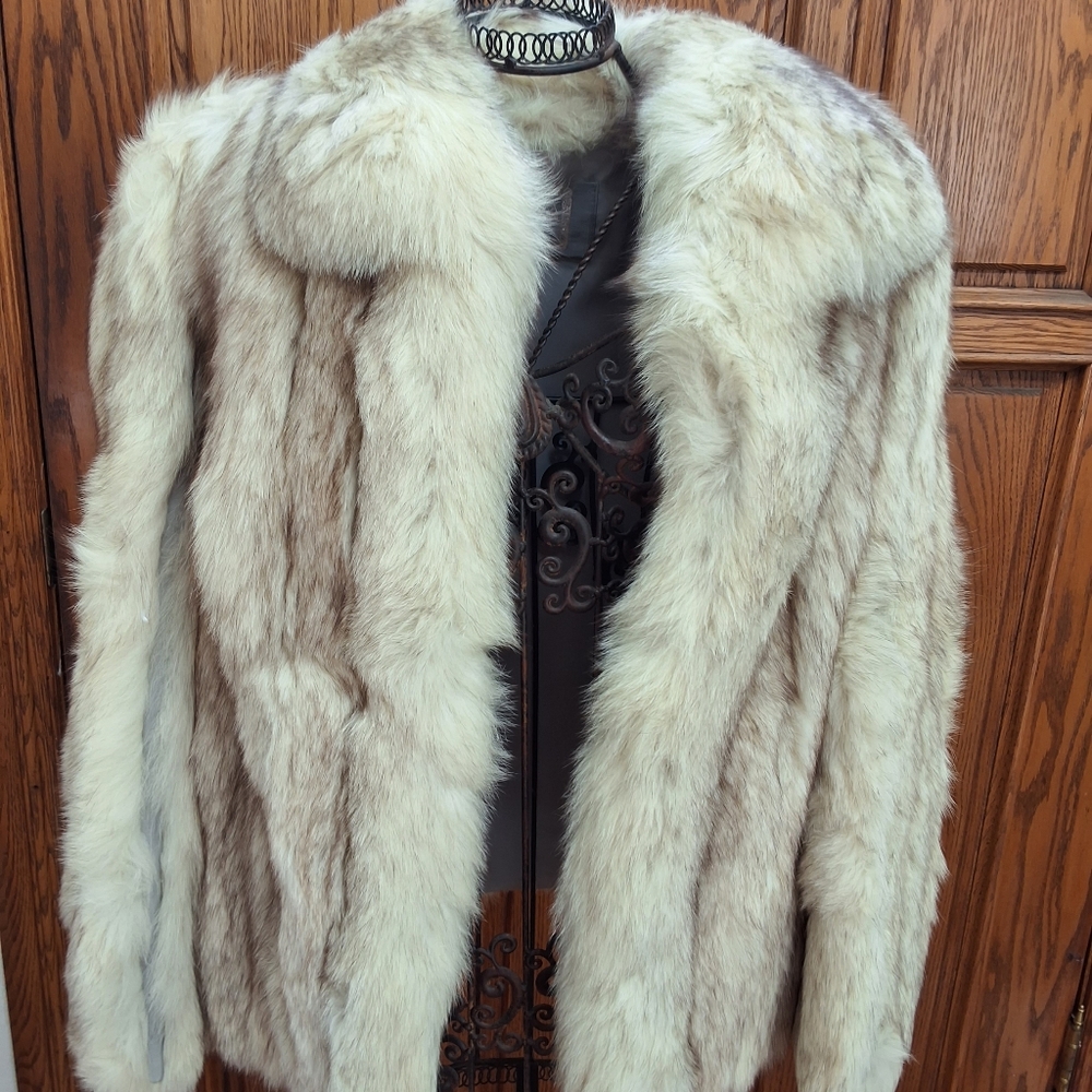 Vintage Saga Fox Genuine Fox Fur Coat Size Small